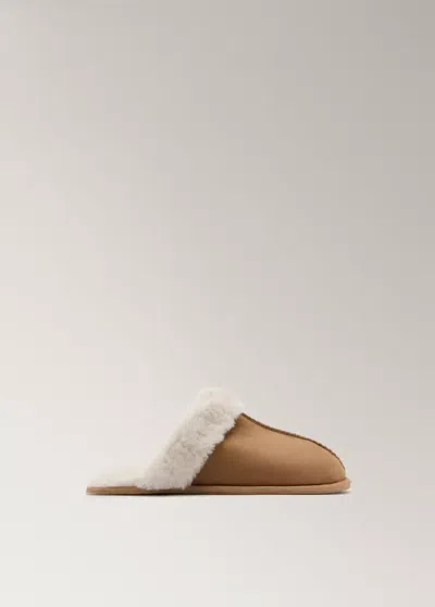 Mango Chaussons Effet Daim Imitation Mouton Retourné In Sable