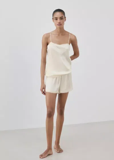 Mango Haut De Pyjama Satiné À Détail En Dentelle In White