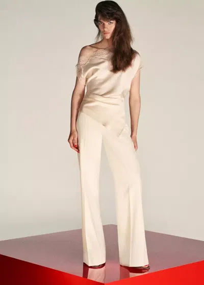 Mango Haut Satiné Asymétrique Avec Détails En Dentelle In Écru