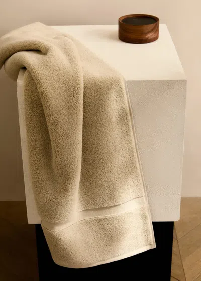 Mango Home Extra Soft Bathroom Towel Sand