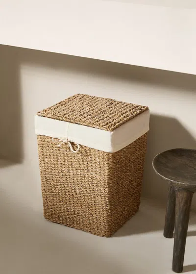 Mango Home Medium Seagrass Clothes Basket Brown