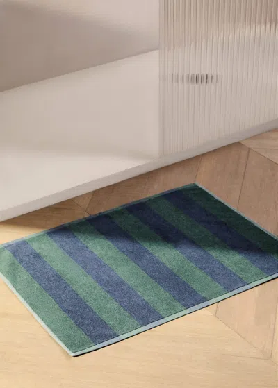 Mango Home Reversible Bicolor Stripe Bath Rug Blue