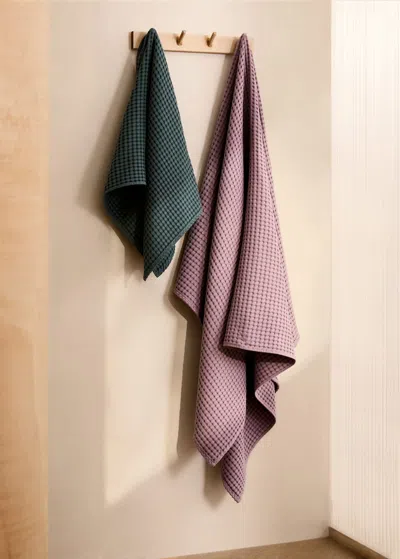 Mango Home Washed Waffle Cotton Bath Towel Plum