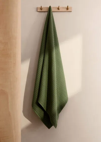 Mango Home Washed Waffle Cotton Bath Towel Green