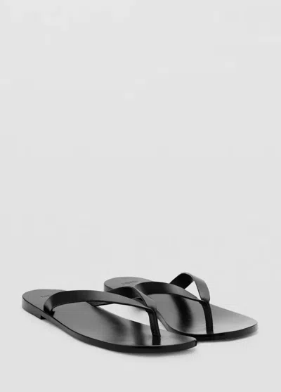 Mango Wave Round Toe Thong Sandal In Black