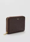 Mango Medium Braided Wallet In Chocolate