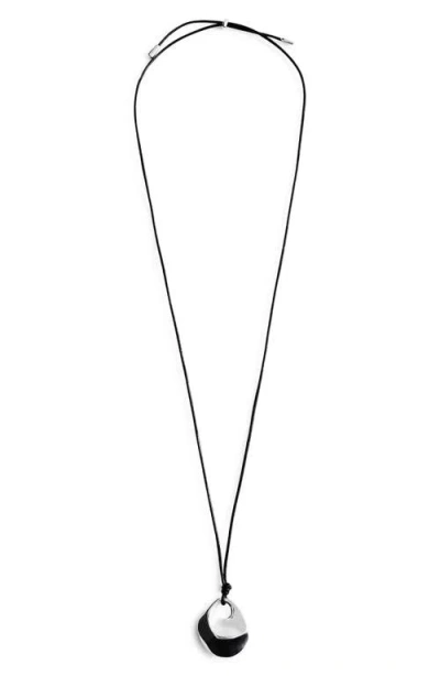 Mango Metal Pendant Necklace In Metallic