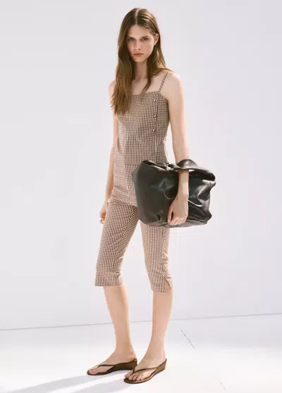 Mango Pantalon Capri À Carreaux Vichy In Brown