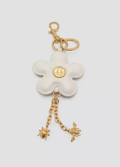 Mango Porte-clés Fleur Avec Breloques In Blanc Cassé