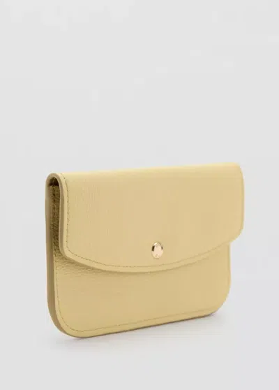 Mango Portefeuille Rabat Bouton In Vanille