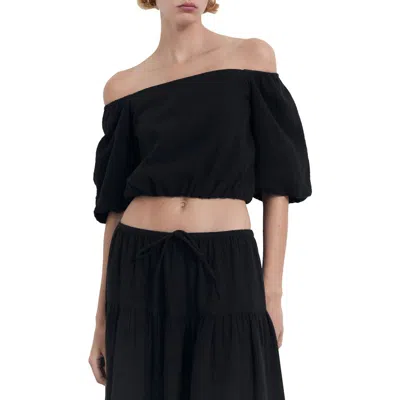 Mango Puffed Off The Shoulder Crop Top In Black