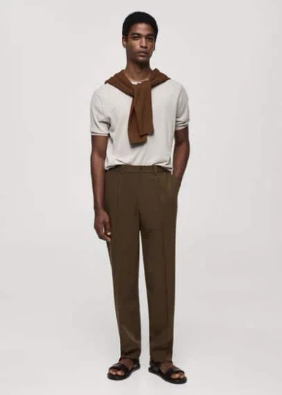 Mango Pantalon Regular-fit Fluide Pinces In Marron
