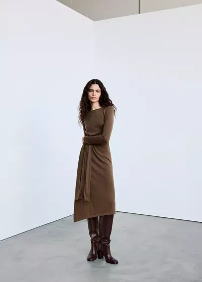 Mango Robe Grosse Maille Asymétrique In Marron Moyen