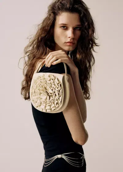 Mango Sac À Main En Cuir Fleur Relief In Blanc Cassé