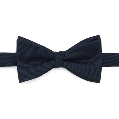 MANGO MANGO SOLID TWILL PRE-TIED BOW TIE