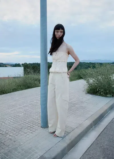 Mango Top Détails Brodés In Neutral