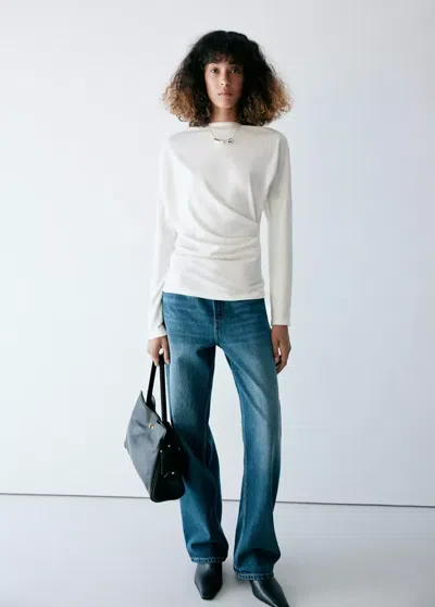 Mango T-shirt Col Bateau Avec Détail Drapé In Blanc Cassé