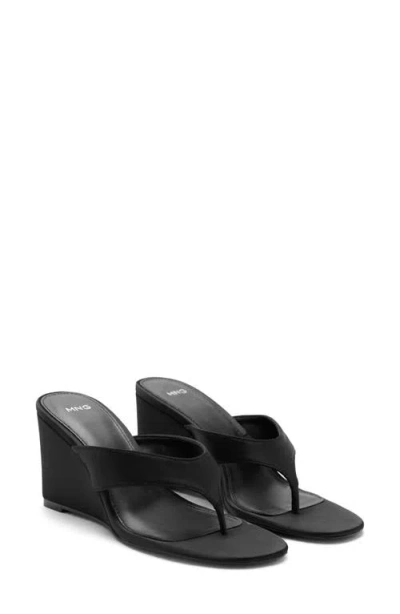 Mango Wedge Flip Flop In Black
