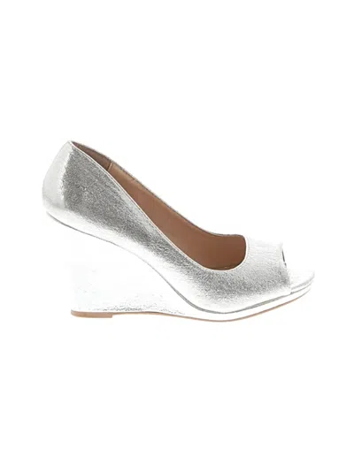 Pre-owned Manhattan Collection Wedges In Gray