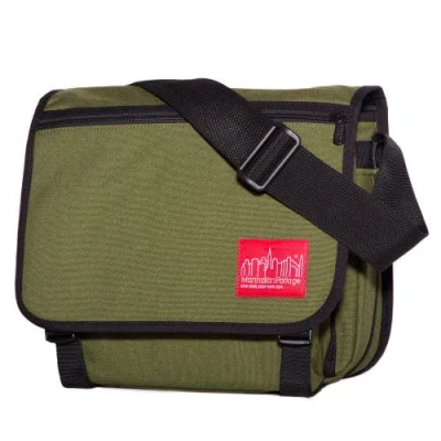 Manhattan Portage Europa Messenger Bag In Green