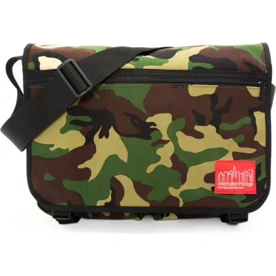 Manhattan Portage Europa Messenger Bag In Multi