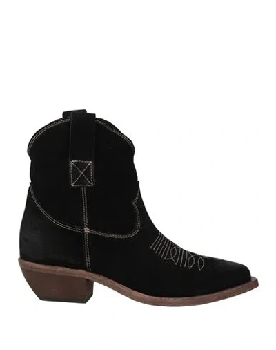 Manila Grace Woman Ankle Boots Black Size 7 Soft Leather