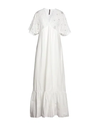 Manila Grace Long Dresses In White