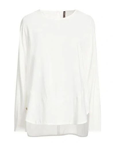 Manila Grace Woman Top White Size 10 Viscose
