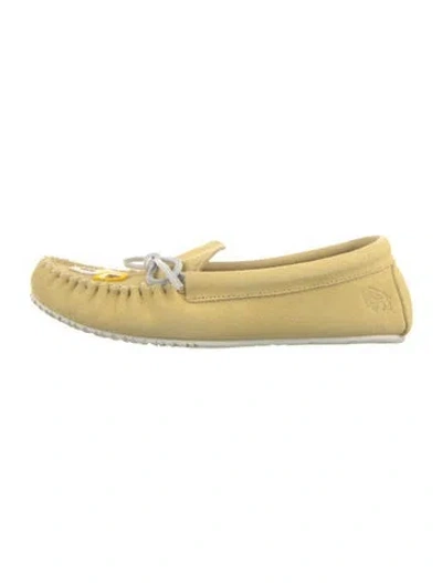 Pre-owned Manitobah Mukluk Leather Bow Accents Loafers In Yellow