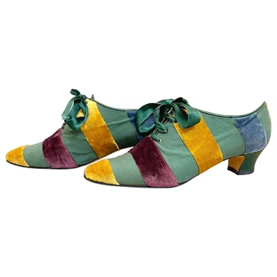 Pre-owned Manolo Blahnik 1980s Size 37 / 7 Silk/velvet Lace Up Kitten Heel Oxford Booties In Gray