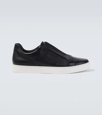 Manolo Blahnik Agilio Leather Sneakers In Black
