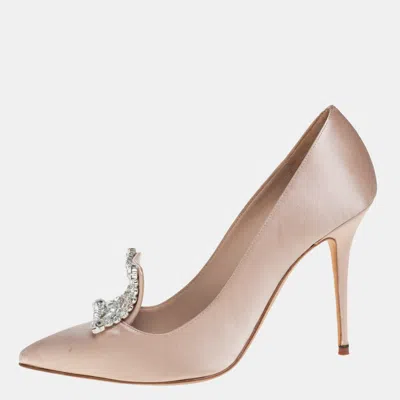 Pre-owned Manolo Blahnik Beige Satin Borlak Pointed Toe Pumps Size 38.5