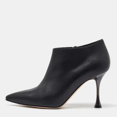 Pre-owned Manolo Blahnik Black Leather Pointed Toe Ankle Length Boots Size 37.5