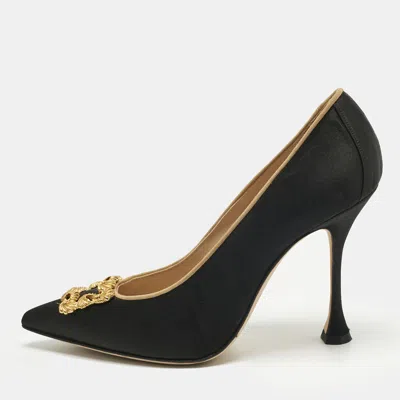 Pre-owned Manolo Blahnik Black Satin Hangisi Crystal Embellished Pumps Size 38