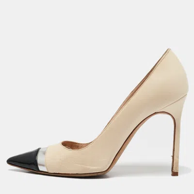 Manolo Blahnik Cream/black Leather Pointed Toe Pumps In Neutral