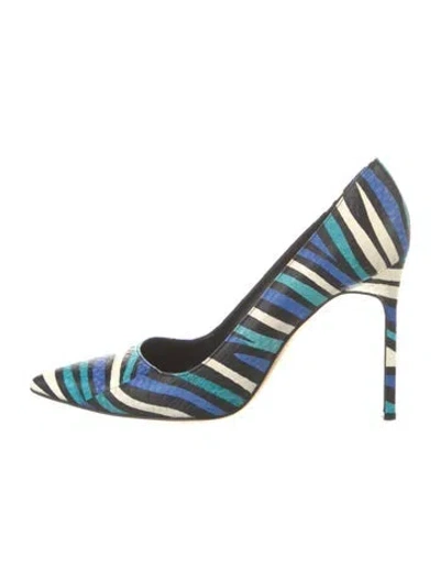 Pre-owned Manolo Blahnik Embossed Leather Patterned Pumps In Blue