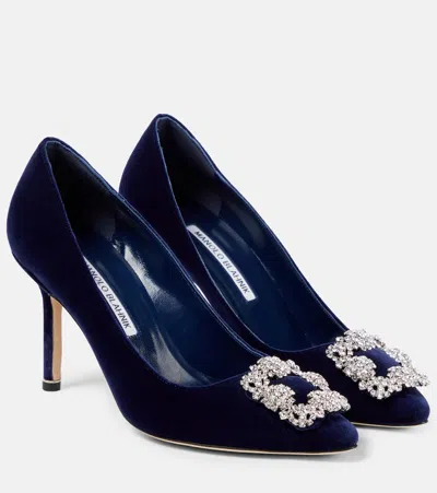 Manolo Blahnik Hangisi 90 Embellished Velvet Pumps In Blue
