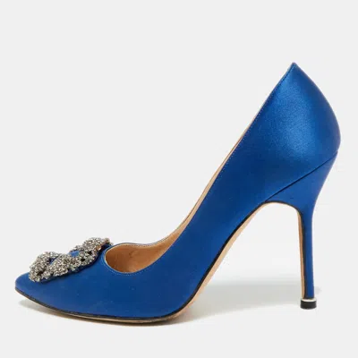 Manolo Blahnik Hangisi Crystal-buckle Pumps In Blue