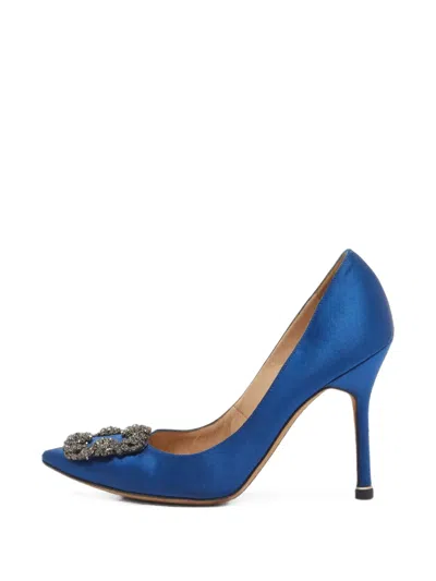 Pre-owned Manolo Blahnik Hangisi Buckle Heeled Pumps In 蓝色