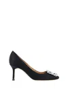 Manolo Blahnik 70mm Hangisi Crystal-buckle Pumps In Blck