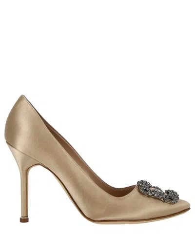 Manolo Blahnik Hangisi Pumps In Gold