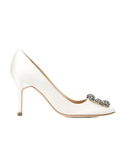 Manolo Blahnik Hangisi Pumps In White