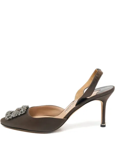 Pre-owned Manolo Blahnik Hangisli Crystal-embellishment Pumps In Green