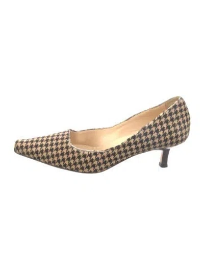 Pre-owned Manolo Blahnik Houndstooth Print Pumps In Brown