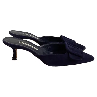 Manolo Blahnik Kitten Heel Mules In Navy Blue Suede