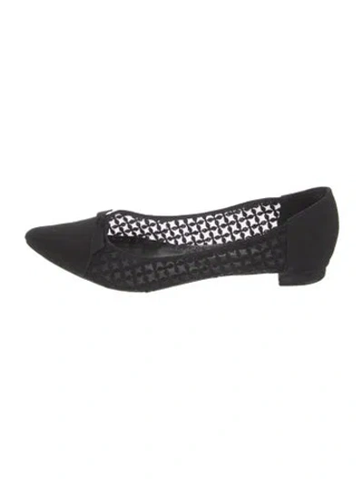 Pre-owned Manolo Blahnik Lace Bow Accents Flats In Black