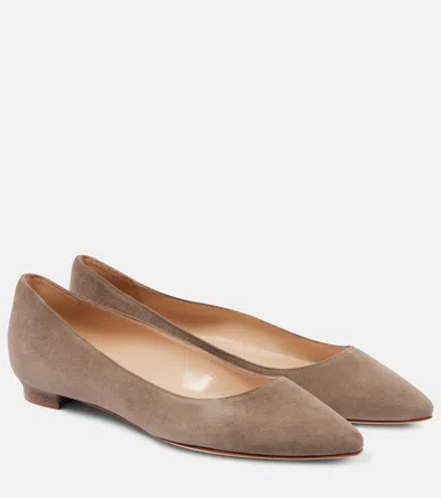 Manolo Blahnik Lanza Bb Suede Ballet Flats In Beige