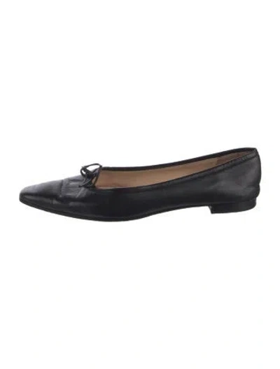 Pre-owned Manolo Blahnik Leather Bow Accents Ballet Flats In Black