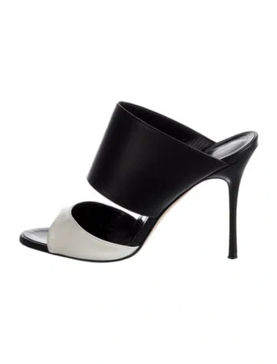 Pre-owned Manolo Blahnik Leather Colorblock Pattern Slides In Black