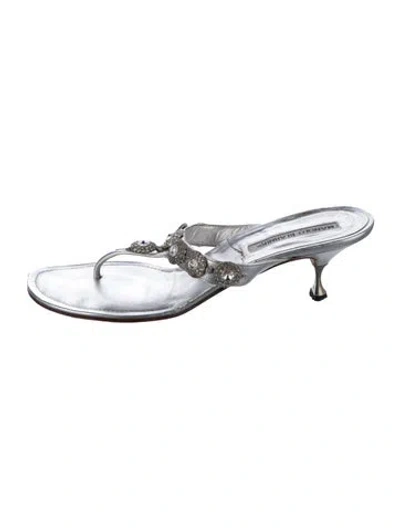 Pre-owned Manolo Blahnik Leather Crystal Embellishments Flip Flops In Silver